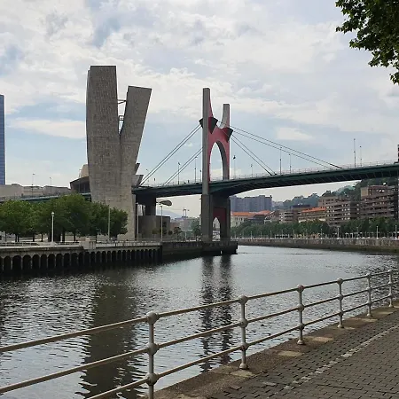Gasthuis Cv33 Ostatua Bilbao